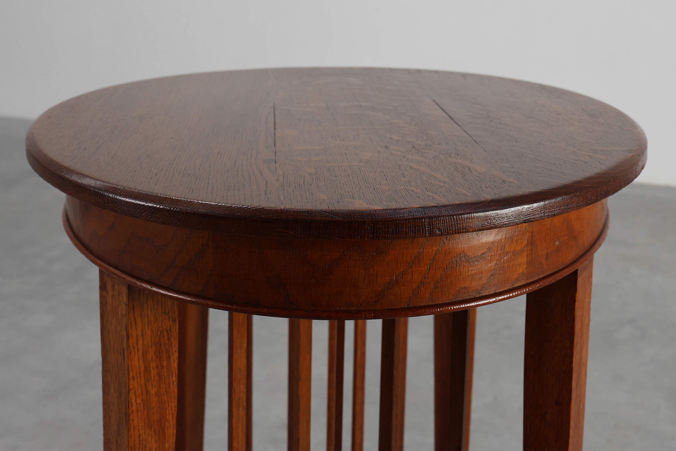 Arts and Crafts Oak Side Table, United Kingdom ca. 1900thumbnail